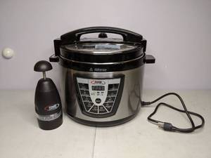 lot 26 image: Power Pressure Cooker XL with Power Chopper XL