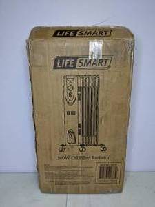 lot 44 image: Life Smart 1500W Oil Filled Radiator Heater