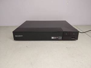 lot 40 image: Sony Blu-Ray Disc and DVD Player