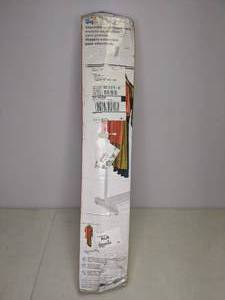 lot 126 image: Expandable Garment Rack