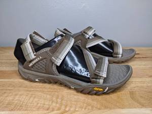 lot 120 image: Brand New Merrell All Out Blaze Sandals Womens Size 6