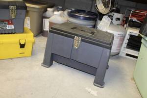 lot 39 image: Metal Locking Storage Stool with Tool Tray 18