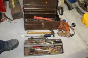 lot 50 image: Metal Tool Box with Tool Tray, Wrenches, Screwdrivers, Hammer, Hand Drill, Drill Bit Set, Hand Tools