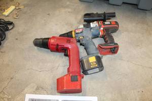 lot 55 image: Lot of (3) Cordless Drills - Black & Decker, Ryobi 7.2V, Milwaukee Hi-Torque