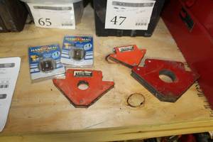 lot 73 image: Lot of (5) Parts Magnets - Mag-Tool Multipurpose Magnetic Holder, Handy-Mag Belt Clip Magnets