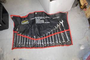 lot 86 image: Power Kraft Pro Combination Wrench Set ASE and Metric 22-piece with Pouch (new)