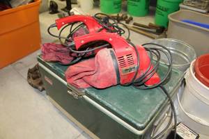 lot 112 image: Lot of (2) Royal Hand Vacuums 103
