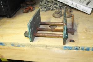 lot 126 image: L.H. & F. Co. Bench Vise 6