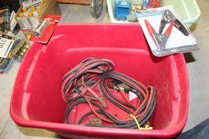 lot 177 image: Jumper Cables, Traveller Replacement Clamps 600A, Husky Battery Brush