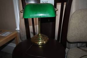 lot 253 image: Metal Desk Lamp with Green Shade