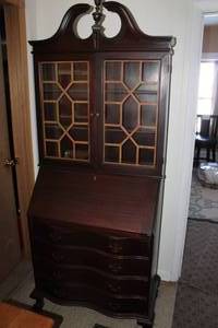 lot 227 image: Wood HutchDesk