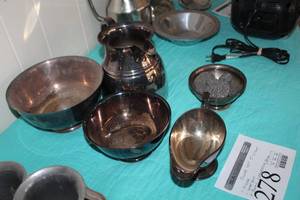lot 278 image: Lot of (5) Silver Set - Pitcher, Gravy Boat, Bowls (x2), Decorative Bowl