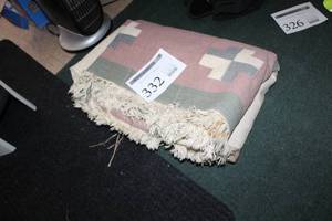 lot 332 image: Heavy Fabric Blanket