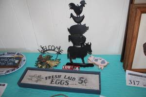 lot 318 image: Lot of (5) Farm Animal Wall Dcor - Welcome, Fresh Laid Eggs, Pink Pig, CowSheepPigDuckRooster, Cow Parking Only