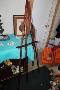 lot 313 image: Wood Easel