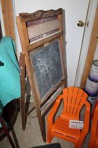 lot 314 image: Vintage Chalkboard Wood Stand