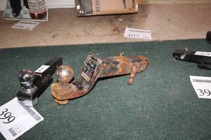 lot 399 image: Lot of (2) Hitch Accessories - Hitch with 1-78 Ball, Hitch with 2 Ball
