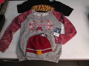 lot 13 image: Lot of Minnesota Gophers Fan gear w...