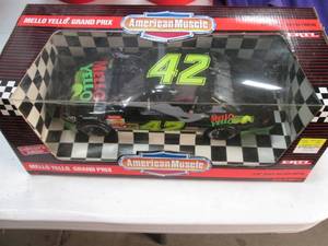 lot 18 image: New in box 118 scale American Musc...
