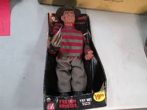 lot 32 image: New in box House of Horrors Nightm...
