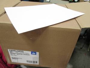 lot 66 image: Full box of 500 10 x 13document ma...