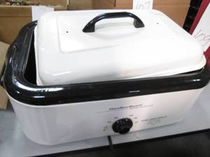 lot 72 image: Hamilton Beach 18 Quart Portable Ro...