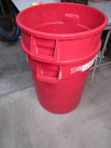 lot 79 image: Lot of 2 large shopgarage style ga...