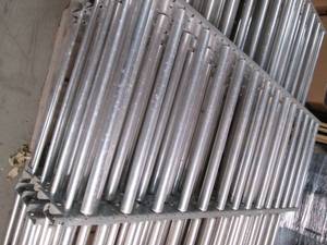 lot 81 image: Lot of Span-Track rollers by unex...
