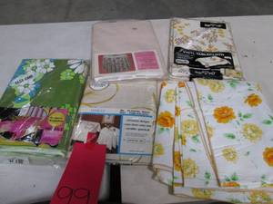 lot 99 image: Lot of vintage table cloths