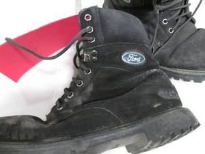 lot 100 image: Pair of Ford logo boots