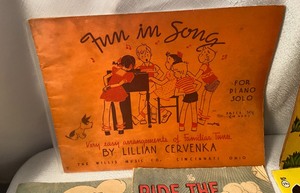 lot 147 image: Lot of Vintage Ephemera