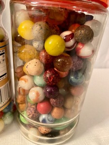 lot 153 image: Large Lot of Vintage Marbles