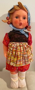 lot 220 image: Goebel Doll Set