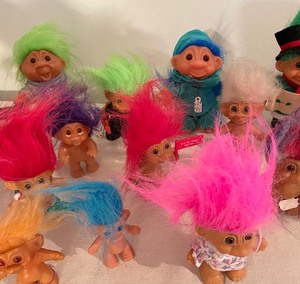 lot 219 image: Lot of Trolls