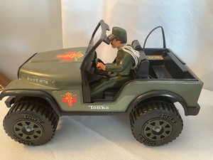 lot 245 image: Vintage Toys
