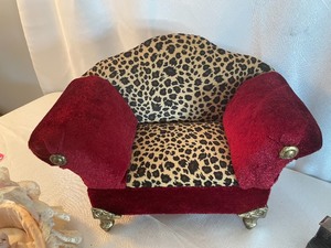 lot 249 image: Vintage Goodness