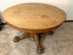 lot 43 image: Antique Oval Adjustable Height Claw Foot Table
