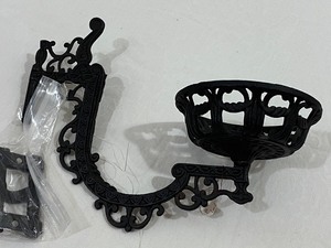 lot 53 image: Iron Wall Lamp Bracket