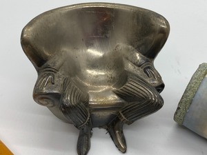 lot 77 image: Unique Pipe Holder and Pipes