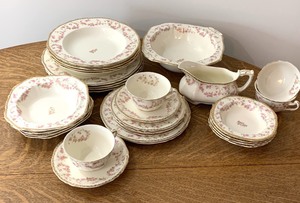 lot 102 image: Partial Meakin China Set