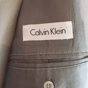 lot 66 image: Calvin Klein Mens Suit, 34 x 34