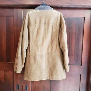 lot 68 image: Leather Mens Golden Bear Leather Jacket, size Large NWT