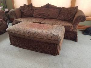 lot 31 image: Luxurious Sofa and Ottoman by Gabberts
