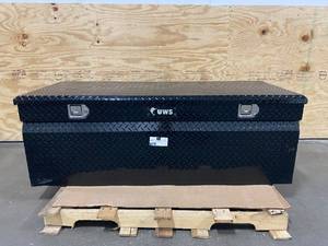 UWS 60 in. Aluminum Black Chest Box