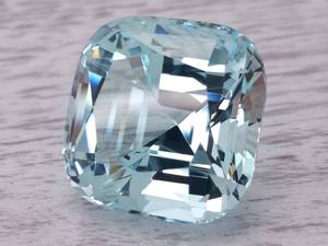 lot 5M image: Gargantuan 55.49 Carat Natural High Grade Aquamarine Loose Gemstone $41,617 Retail