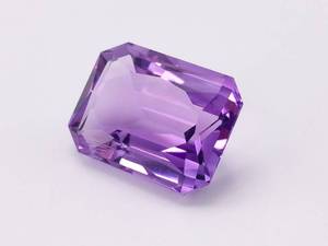 lot 50P image: Gorgeous 6.09 Carat Emerald Cut Amethyst