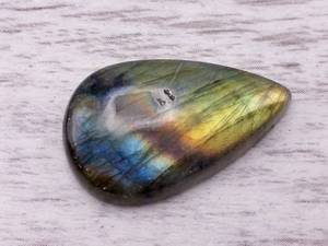 lot 70N image: 25.67 Carat Natural Golden Labradorite Gemstone