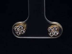 lot 54 image: Van Cleef and Aprels Alhambra Styled High Grade 14 Carat Diamond Earrings in 14k Yellow Gold $2,000 Retail