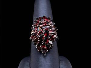 lot 95 image: Show Stopping Garnet Estate Ring