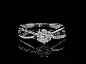 lot 81 image: 14 Carat Diamond Ring with Double Band